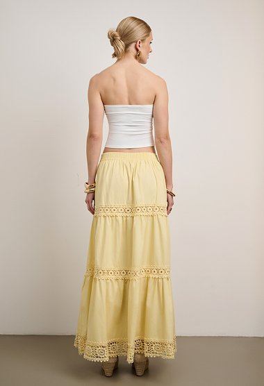 Maxi skirt with lace details