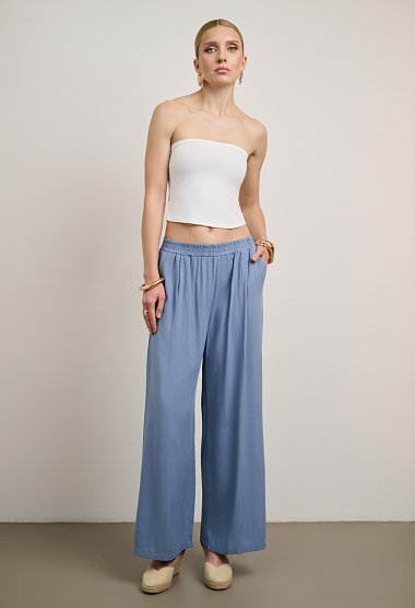 Sleeveless top set with metallic detail and wide-leg trousers