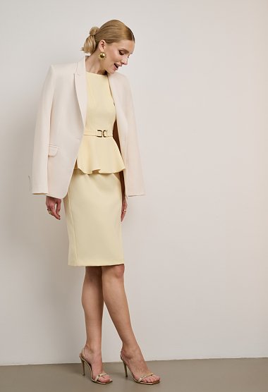 Midi φόρεμα με peplum και ζώνη στη μέση