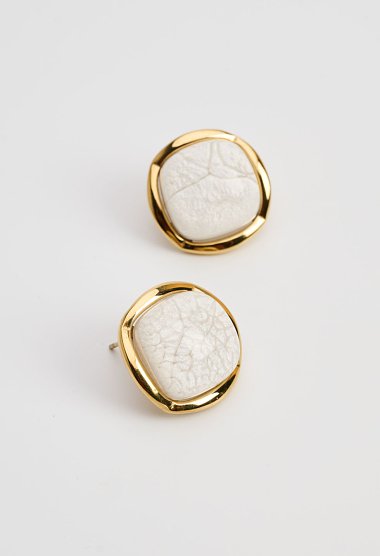 Gold earrings with white marble stone