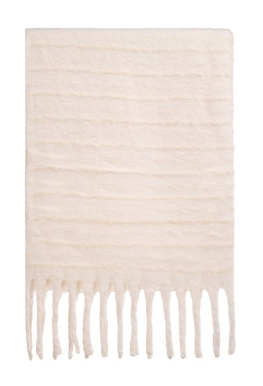 Scarf with fringes