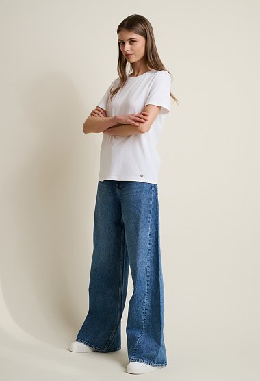 Wide leg jeans