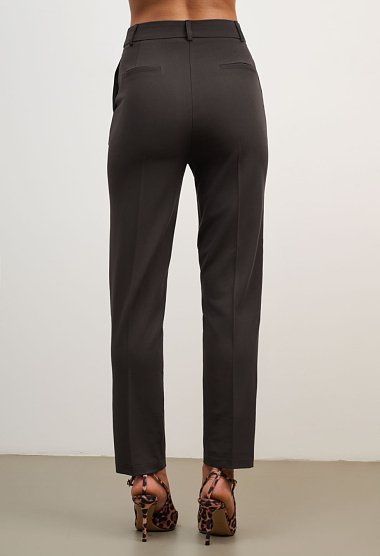 Straight-leg pants