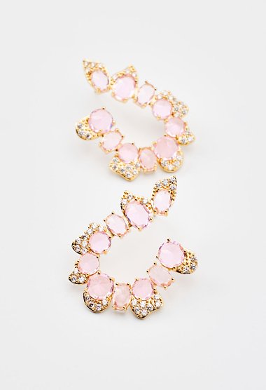 Semi-circular earrings with pink stones