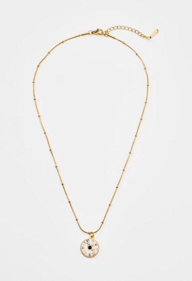 Gold-plated necklace with a round motif and mother-of-pearl details
