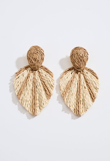 Raffia leaf-shaped earrings