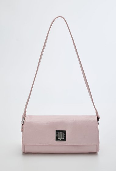Pink shoulder bag with metal clasp