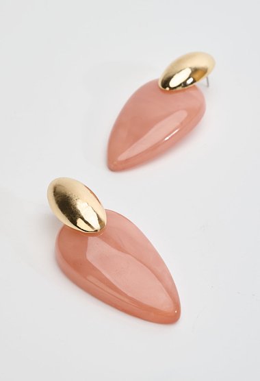Pink drop earrings with gold finish
