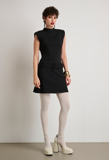 Short dress with belt