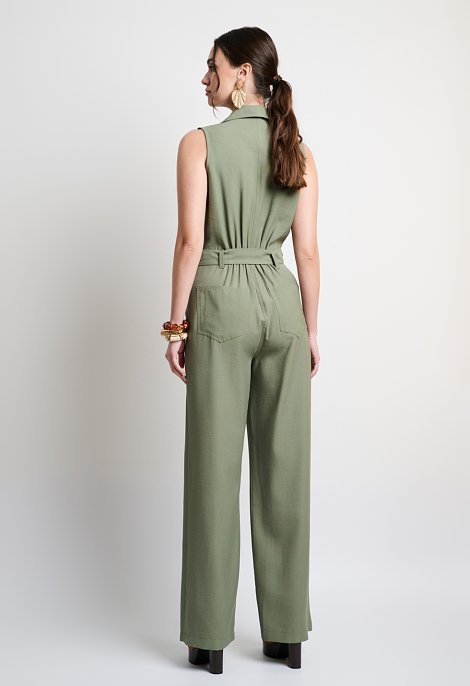 Sleeveless jumpsuit with zipper