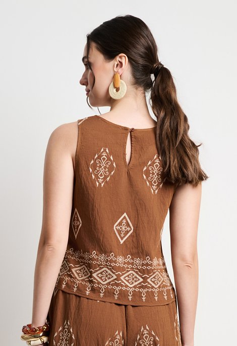 Boho printed set featuring a top and wide-leg trousers in brown tones