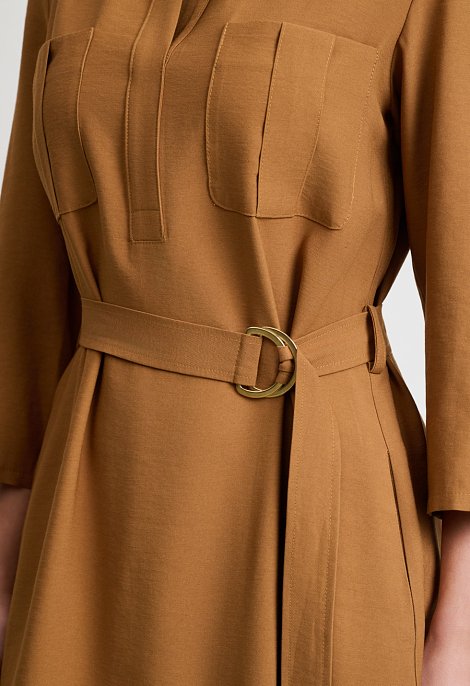 Midi dress with belt and mao collar