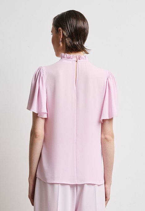 Blouse with ruffles and short sleeves