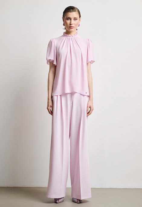 Blouse with ruffles and short sleeves