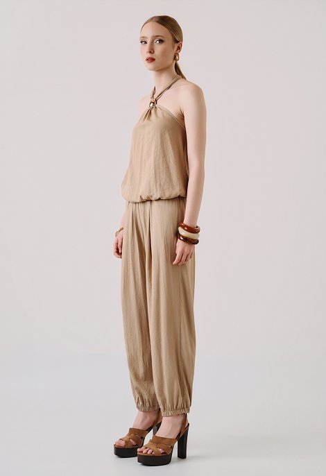 Flowy trousers with an elastic waistband