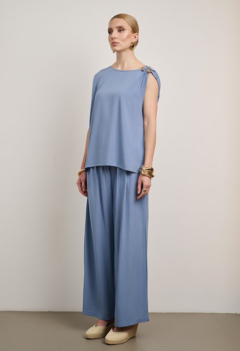 Sleeveless top set with metallic detail and wide-leg trousers