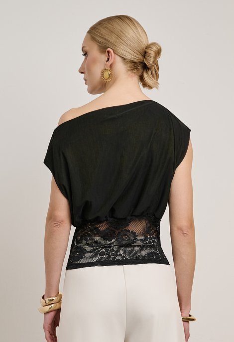 Asymmetric top with lace trim
