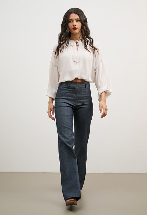 Halter neck top