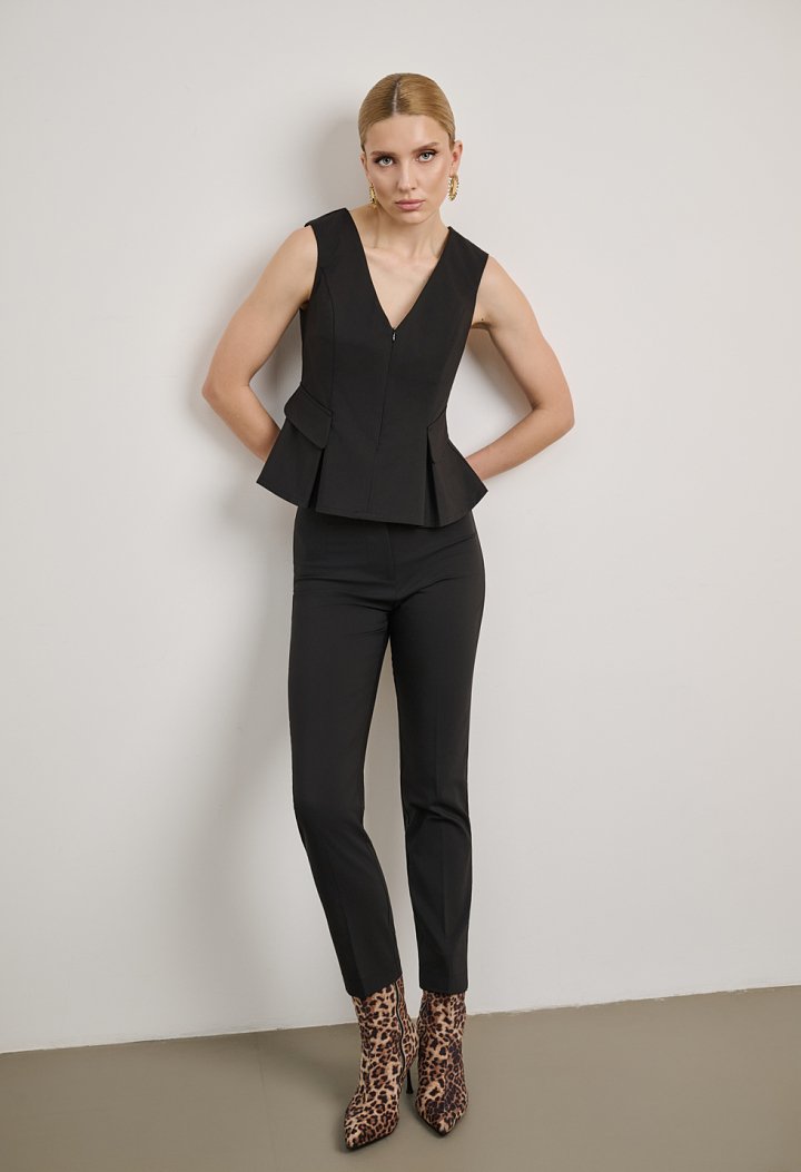 High-waisted cigarette trousers