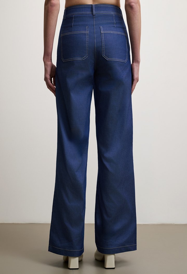 Ψηλόμεσο παντελόνι denim σε ίσια γραμμή