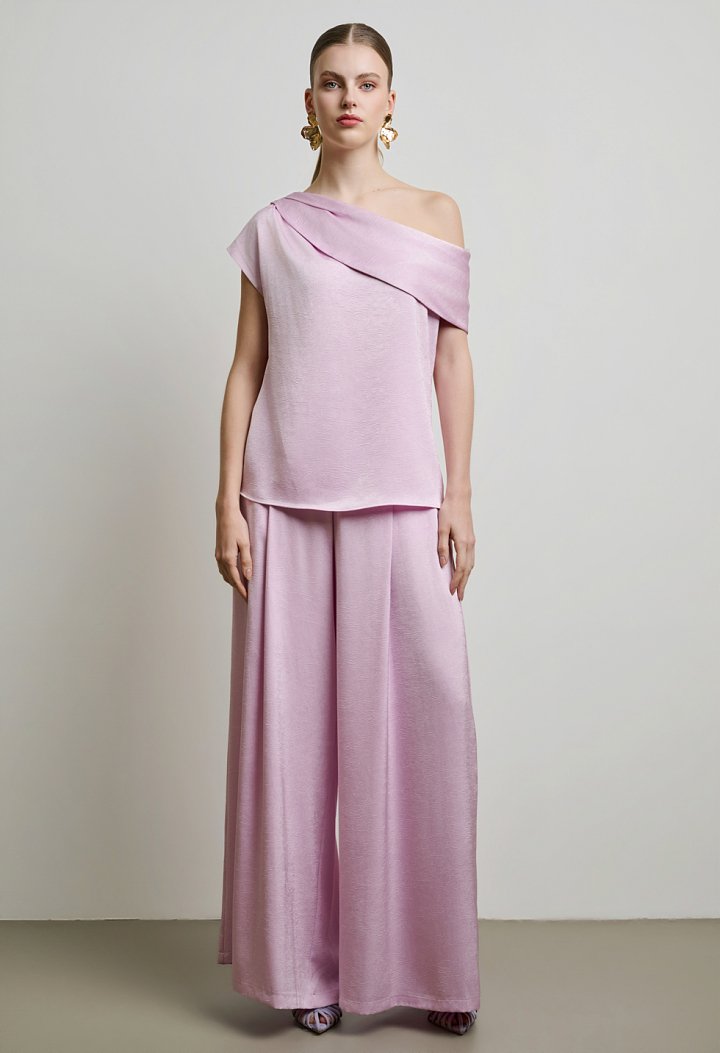 High-waisted wide-leg trousers