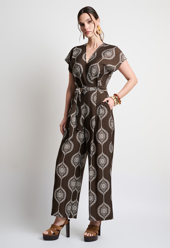 Wrap jumpsuit with an ethnic print in brown tones.