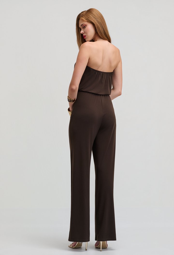 Elegant halter jumpsuit με μεταλλική λεπτομέρεια