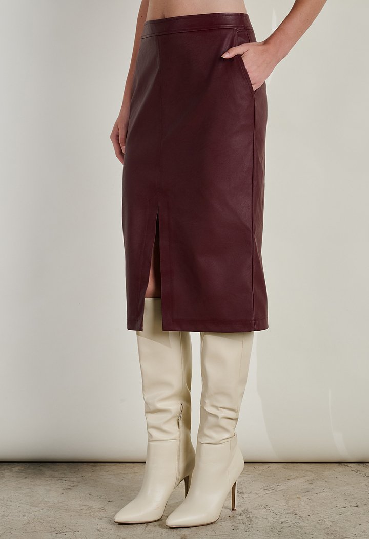 Midi skirt with slit