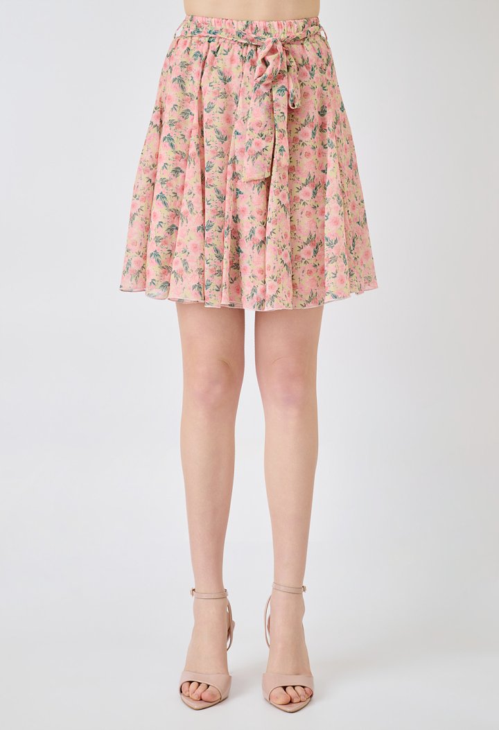 Floral mini skirt with a waist belt