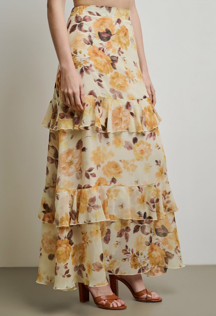 Floral maxi skirt with ruffles