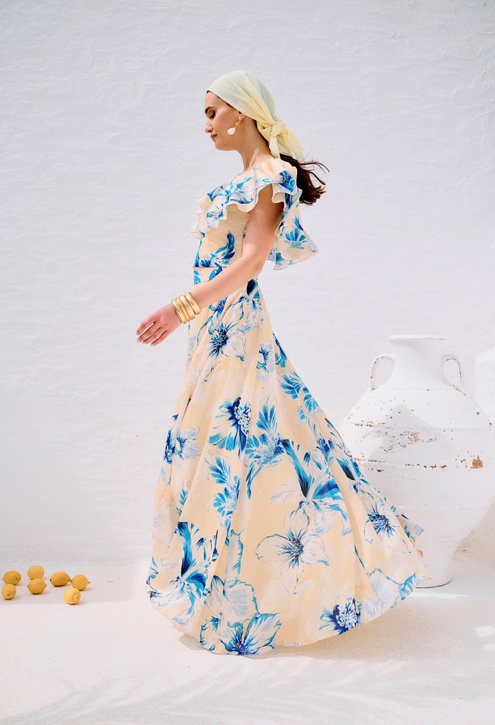 Maxi floral skirt in a pastel yellow shade