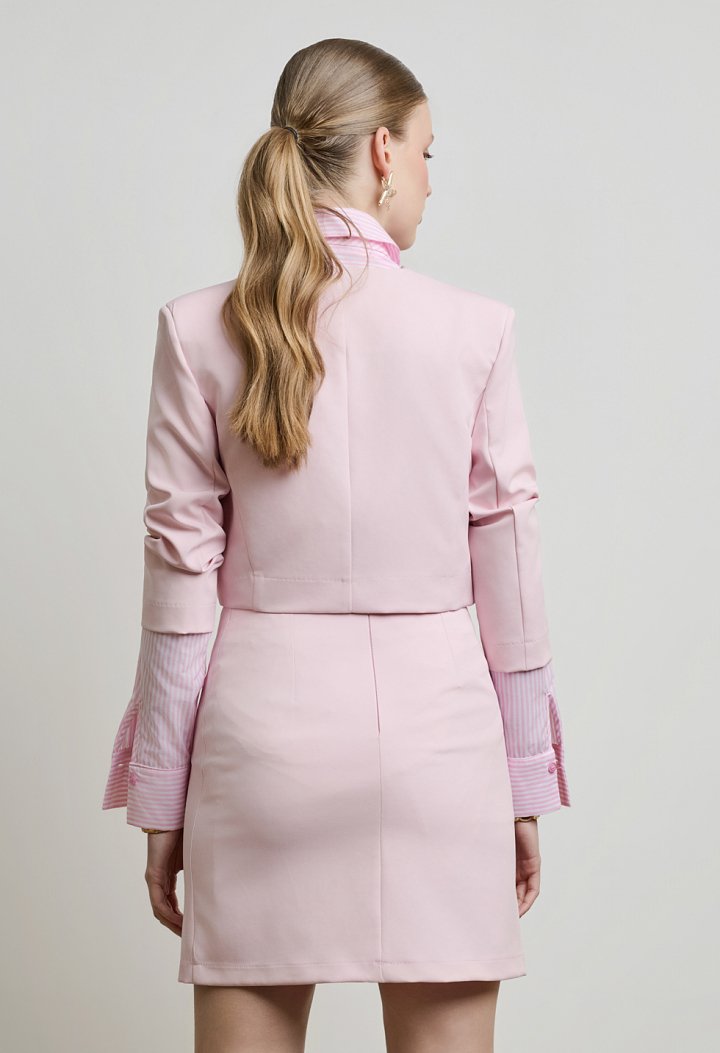 Cropped blazer with shoulder pads