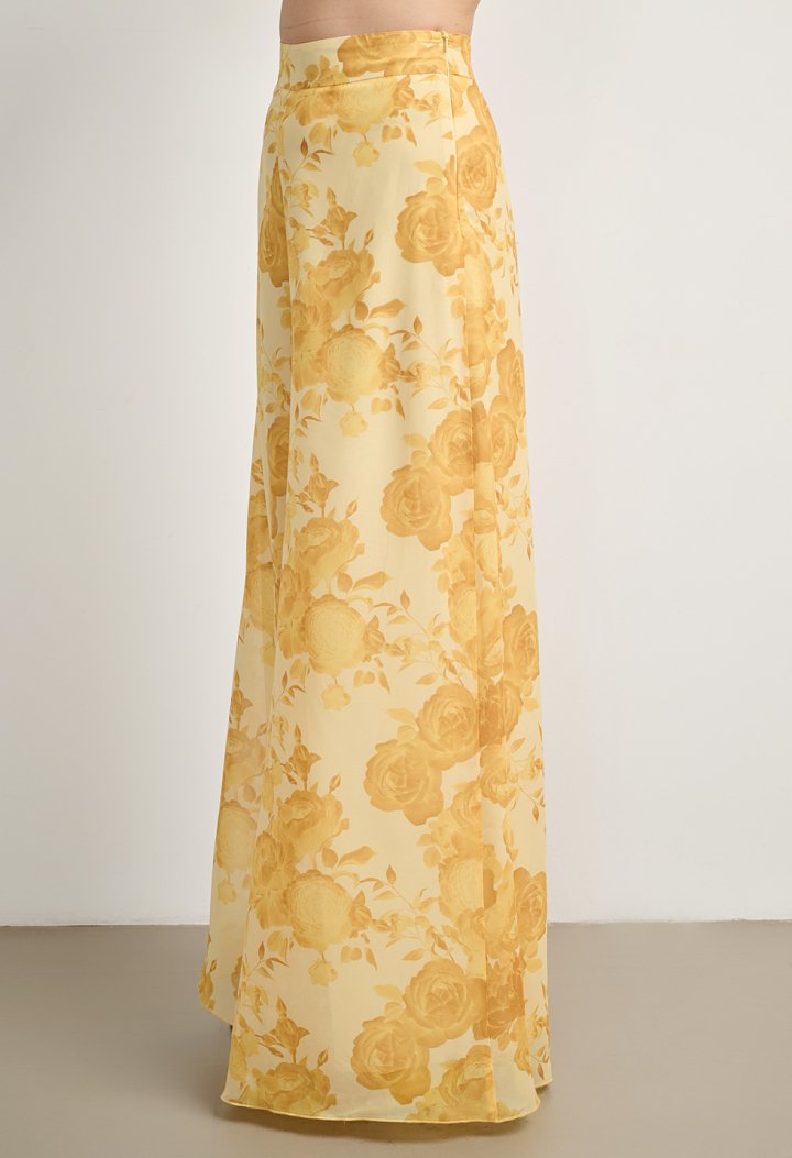 Floral σετ με ασύμμετρο top και παντελόνα