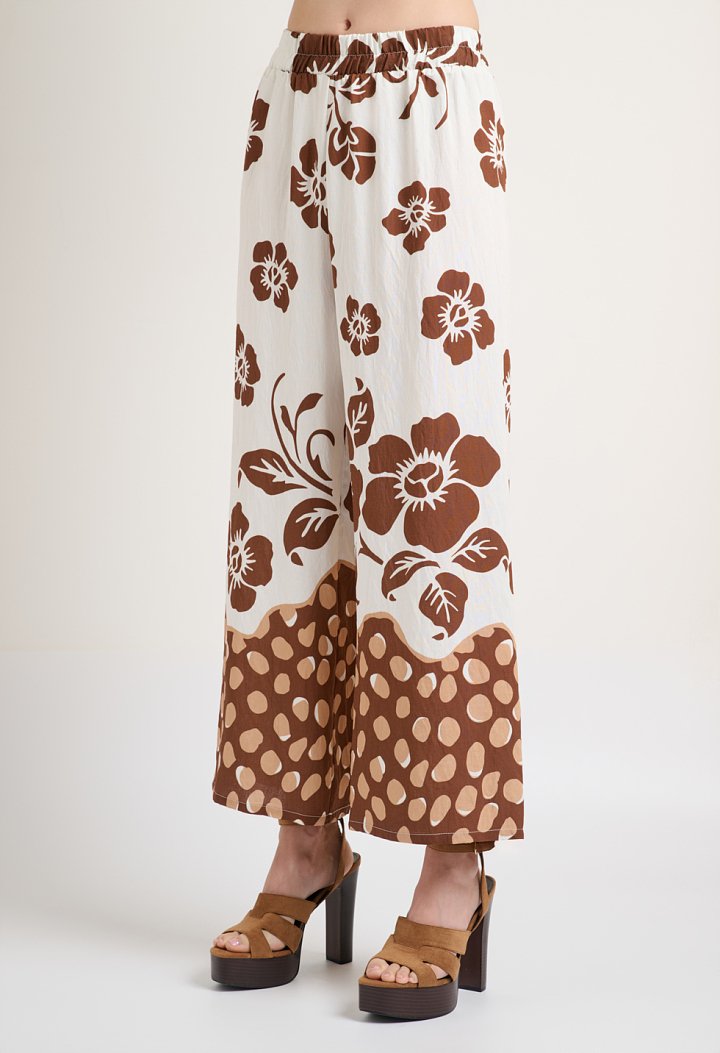 Σετ μπλούζα και παντελόνα σε floral print