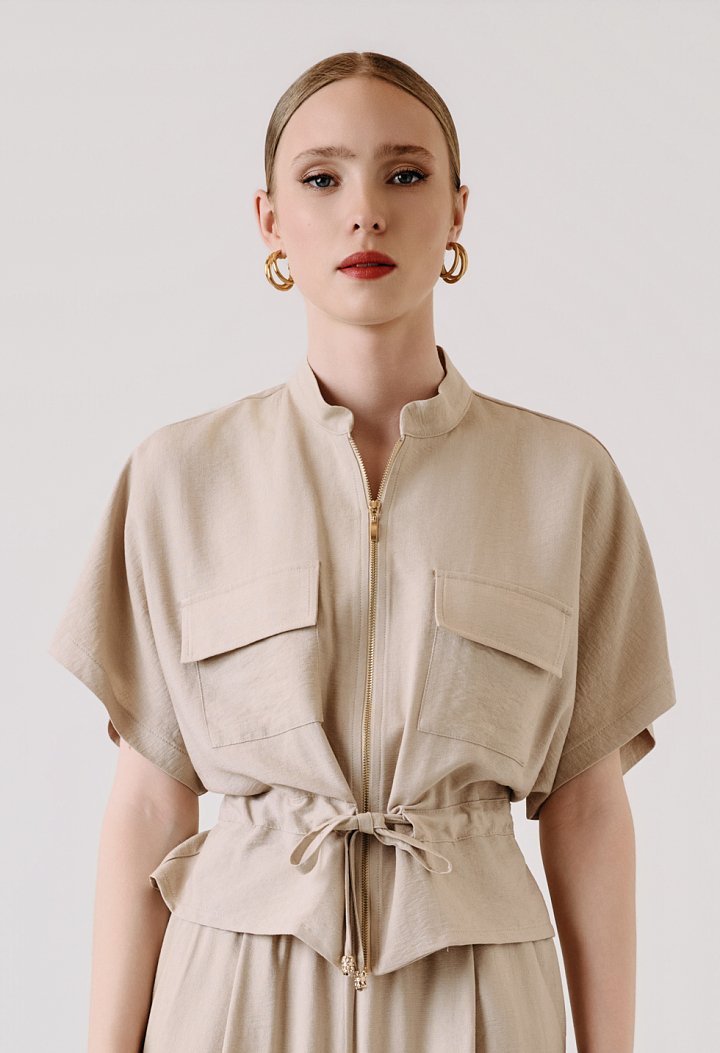 Set with a zip-up jacket and cargo trousers