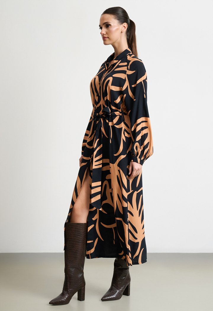 Printed dress with buttons and belt