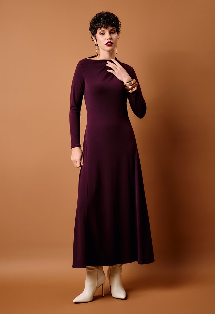 Long dress with asymmetric neckline