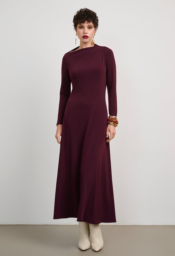 Long dress with asymmetric neckline
