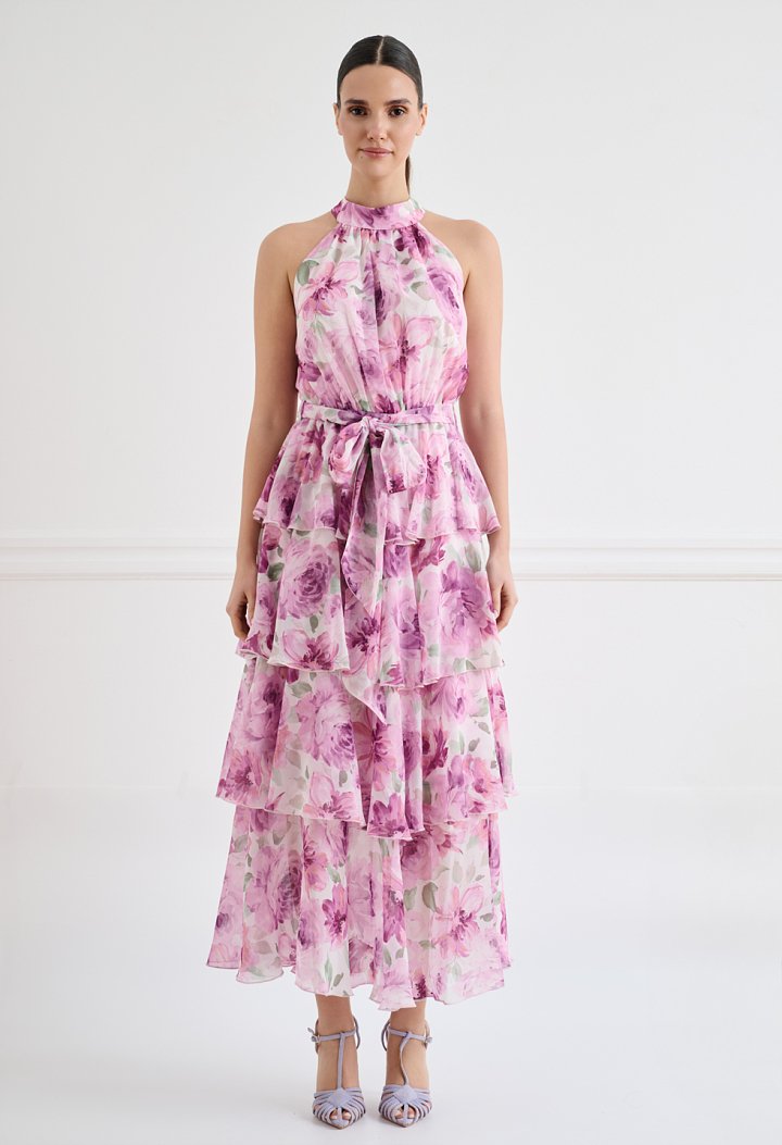Romantic maxi dress with ruffles