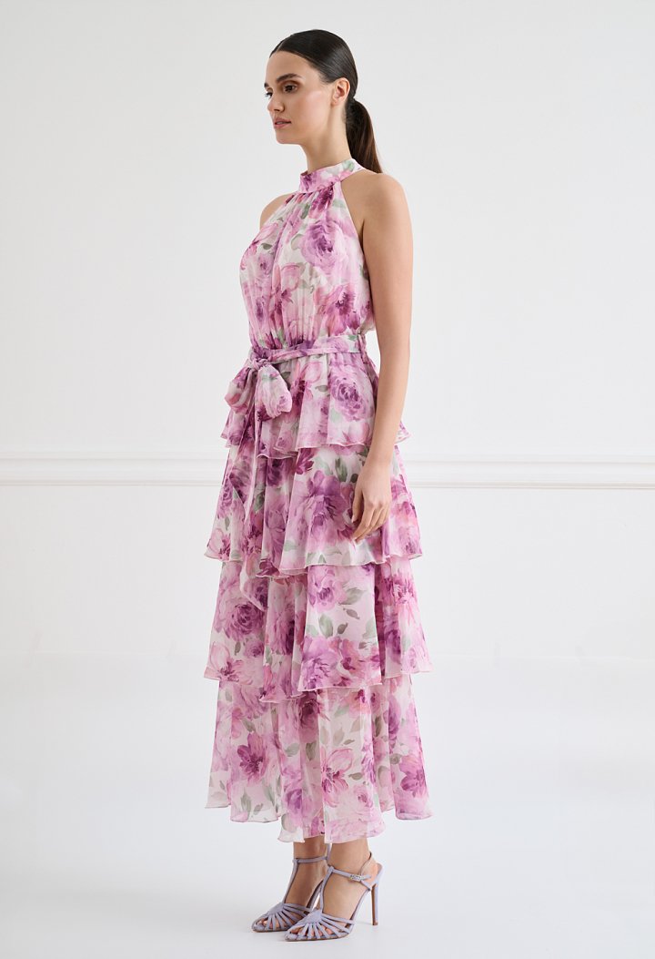 Romantic maxi dress with ruffles