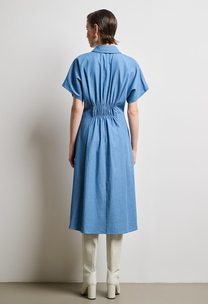 Midi dress with short sleeves and A-line silhouette