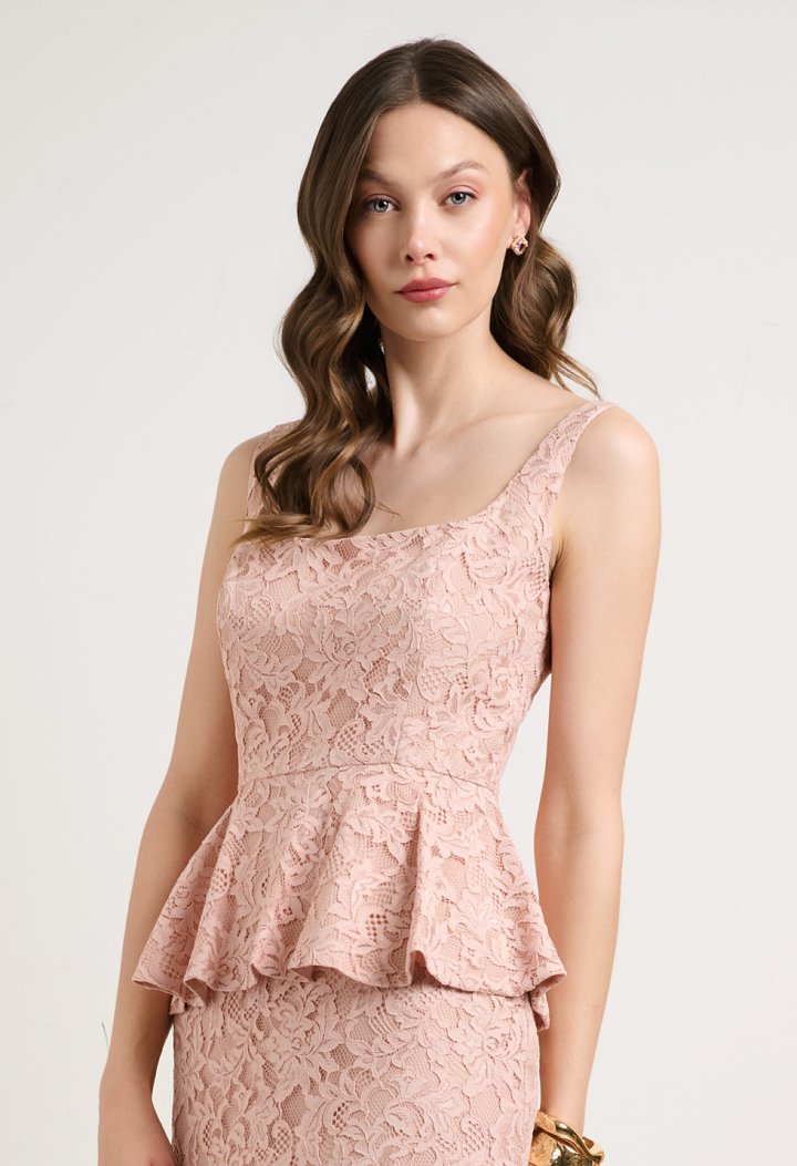 Midi lace dress with peplum