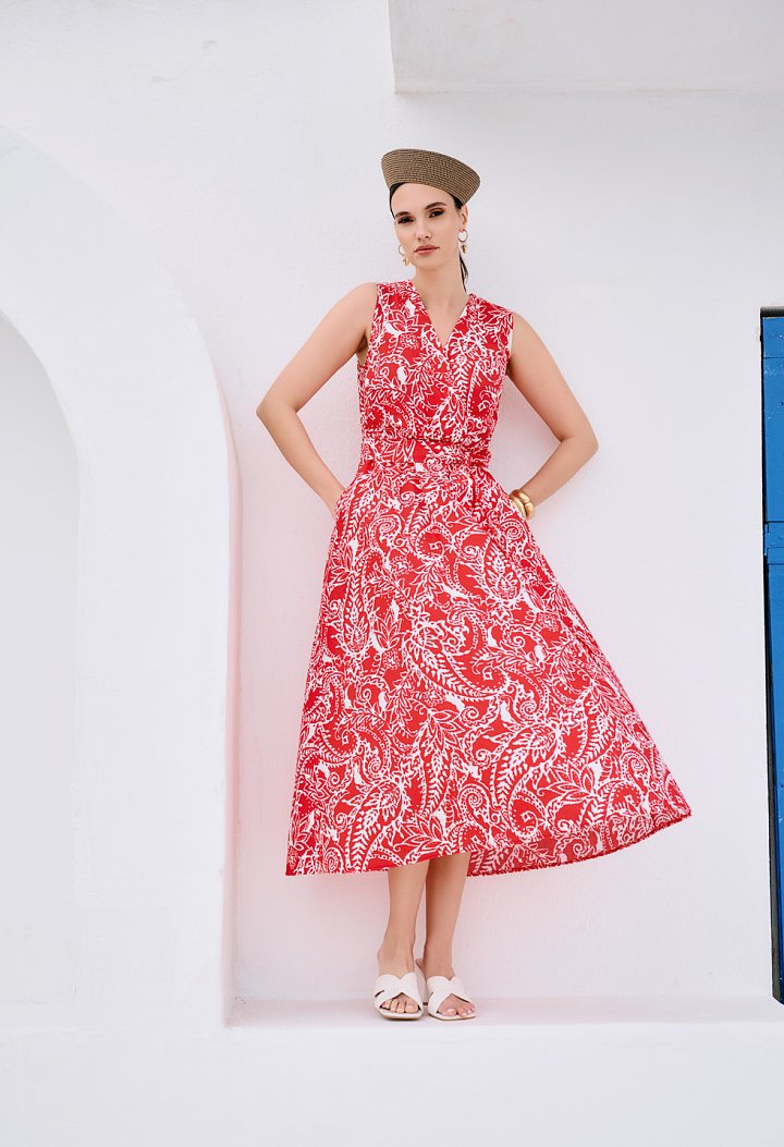 Printed midi dress with a belt