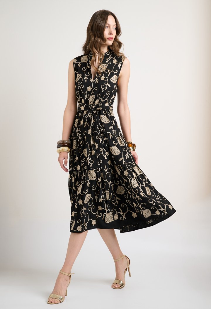 Midi dress with embroidery and belt
