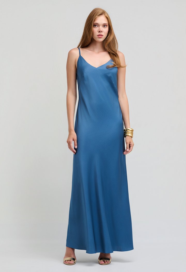 Maxi satin φόρεμα με ρυθμιζόμενες τιράντες