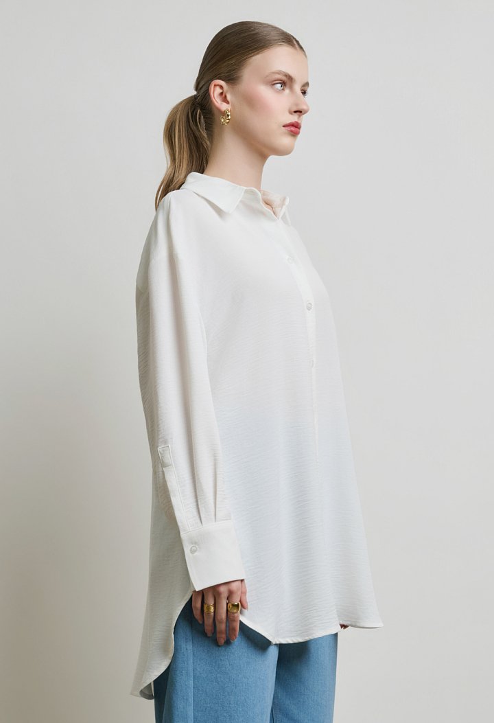 Pink long shirt in a relaxed fit