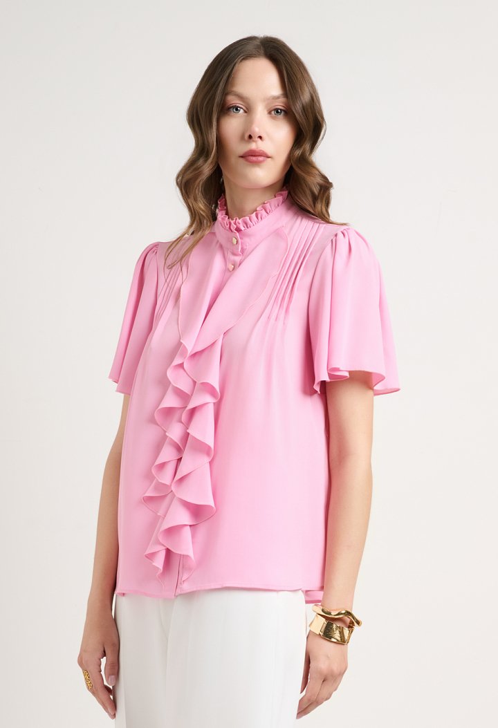 Blouse with ruffle detail and short sleeves
