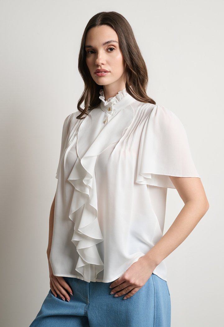 Blouse with ruffle detail and short sleeves