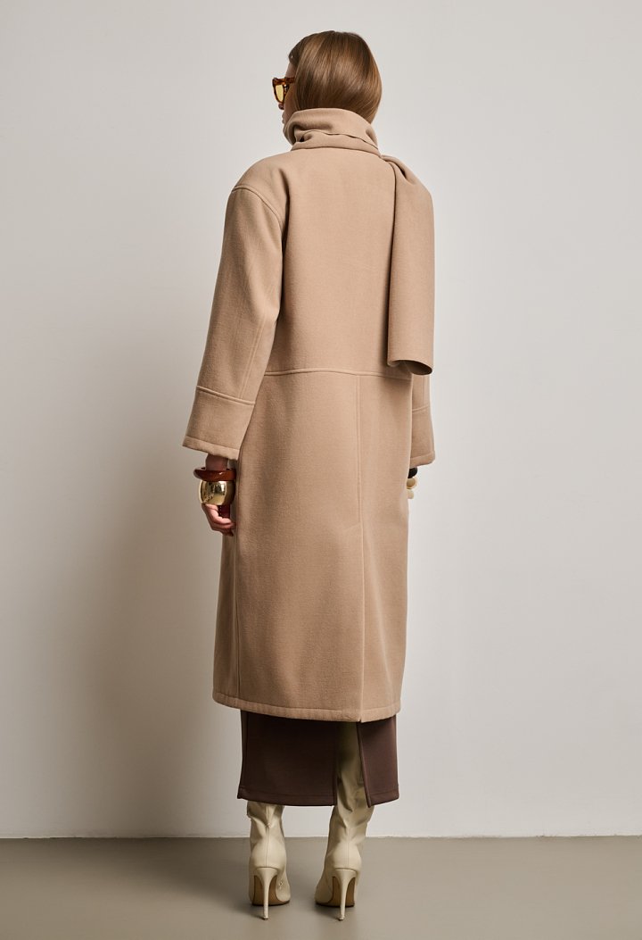 Μακρύ oversized παλτό με κασκολ