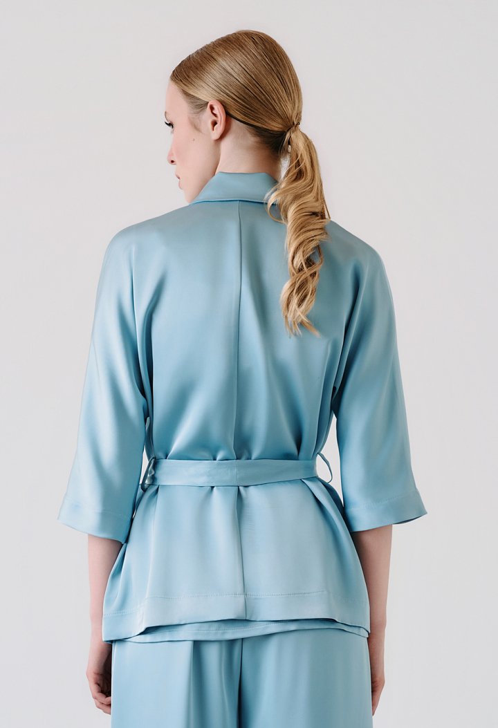 Satin kimono with belt